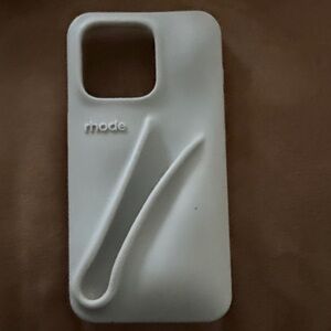 Grey those iPhone 14 Pro case